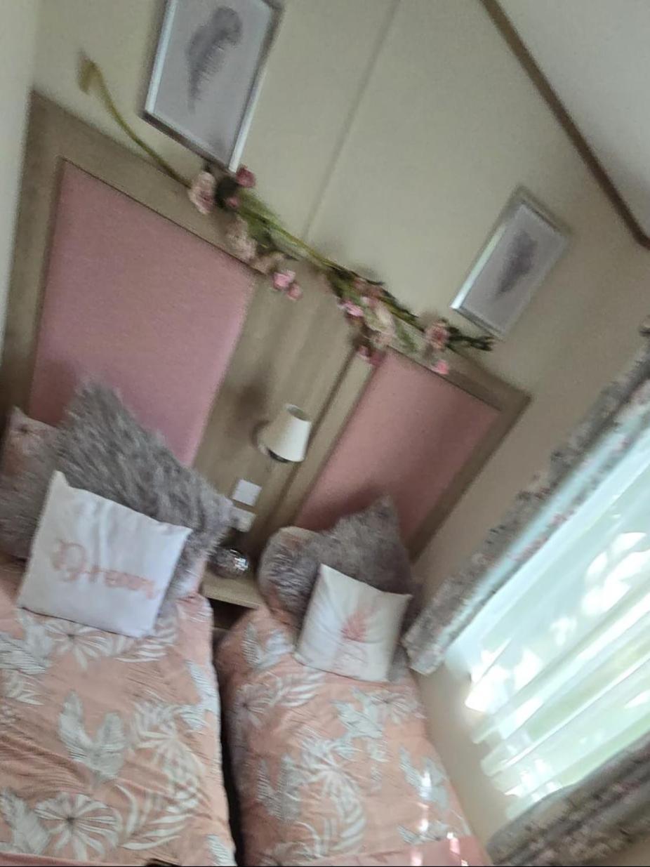Luxury Lakeside Caravan With Hottub And Private Fishing Peg, Tattershall Lakes Экстерьер фото