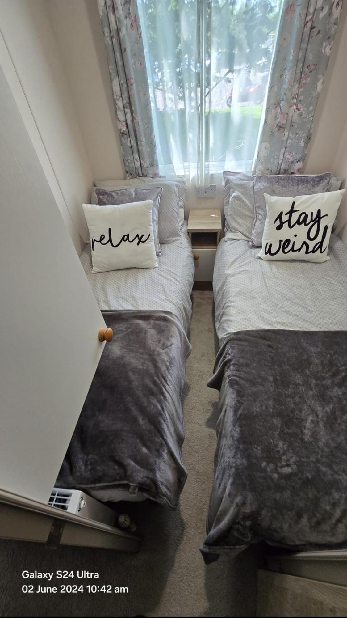 Luxury Lakeside Caravan With Hottub And Private Fishing Peg, Tattershall Lakes Экстерьер фото